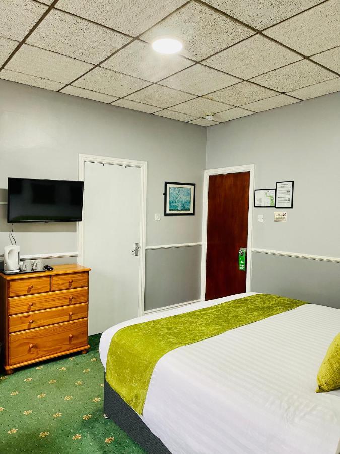 Palm Court B&B Илфракомб Екстериор снимка
