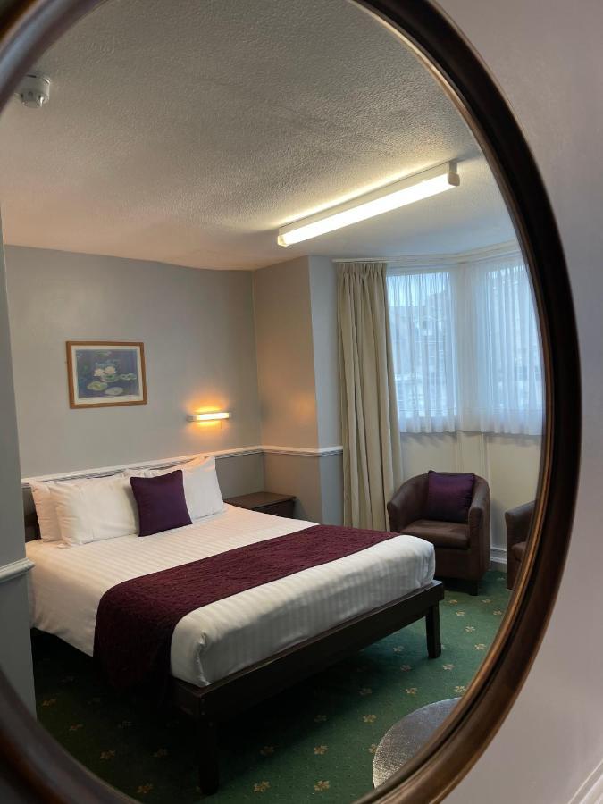 Palm Court B&B Илфракомб Екстериор снимка