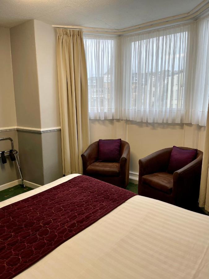 Palm Court B&B Илфракомб Екстериор снимка