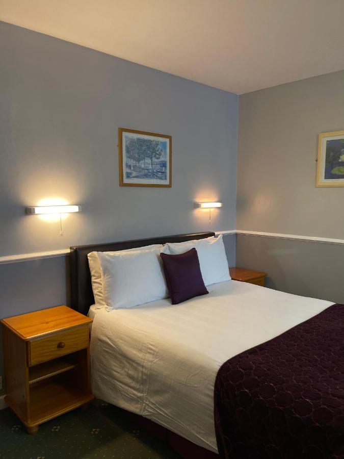 Palm Court B&B Илфракомб Екстериор снимка