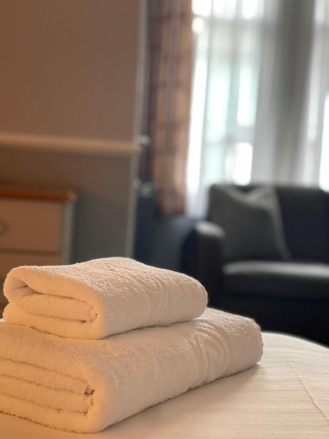 Palm Court B&B Илфракомб Екстериор снимка