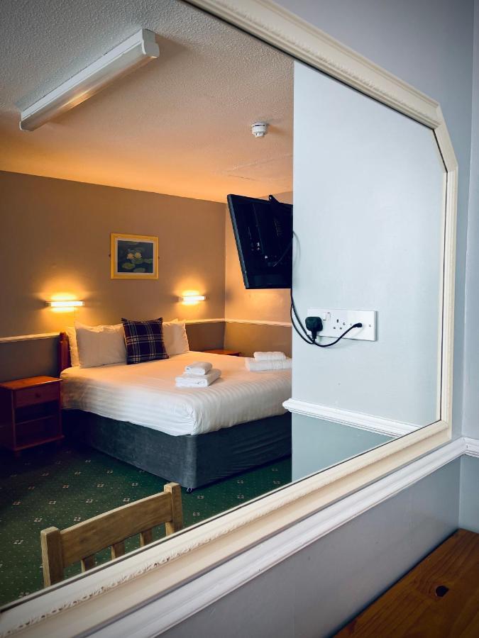 Palm Court B&B Илфракомб Екстериор снимка